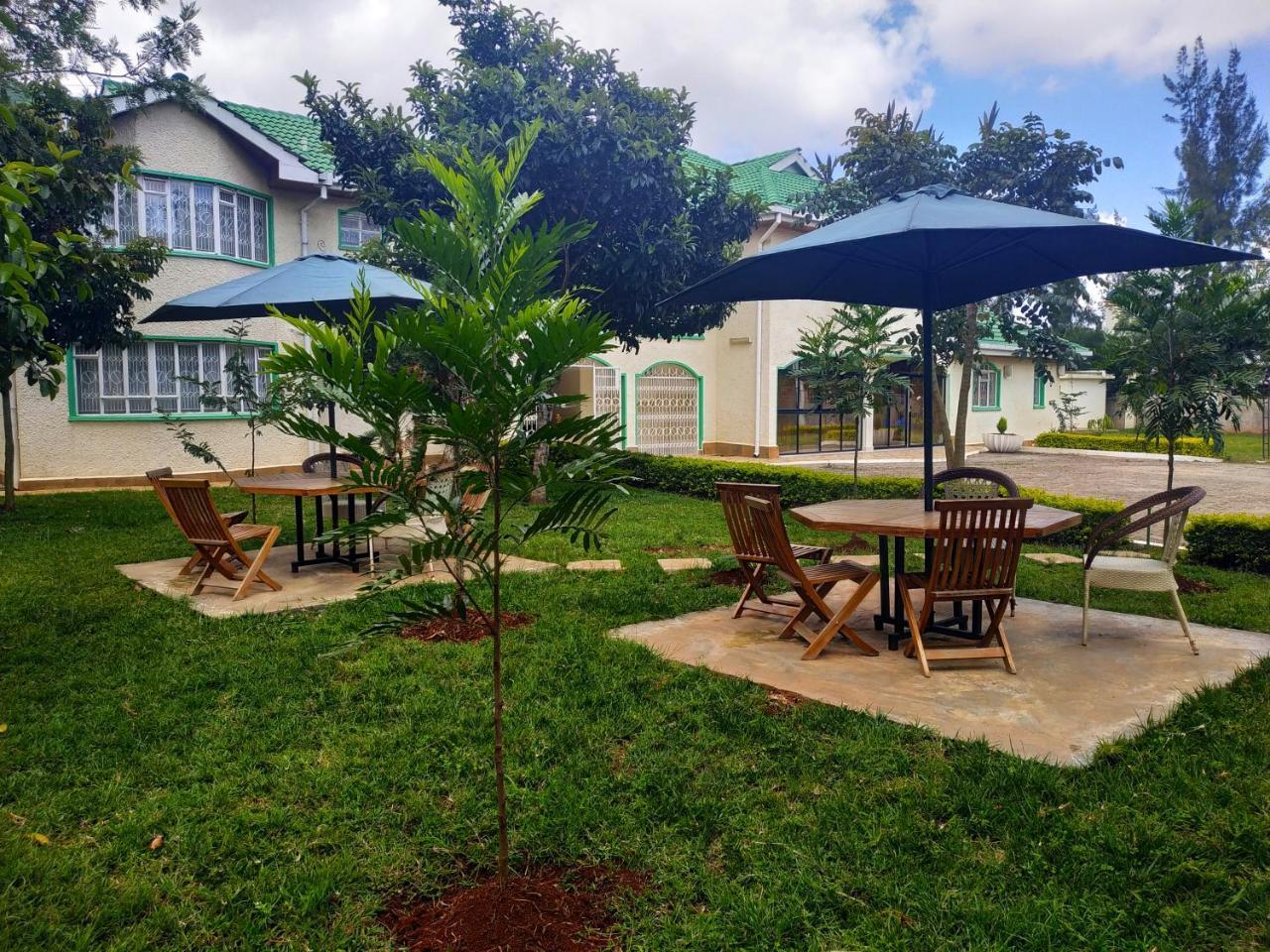 215 Karen Garden Hotel Nairobi Exterior photo